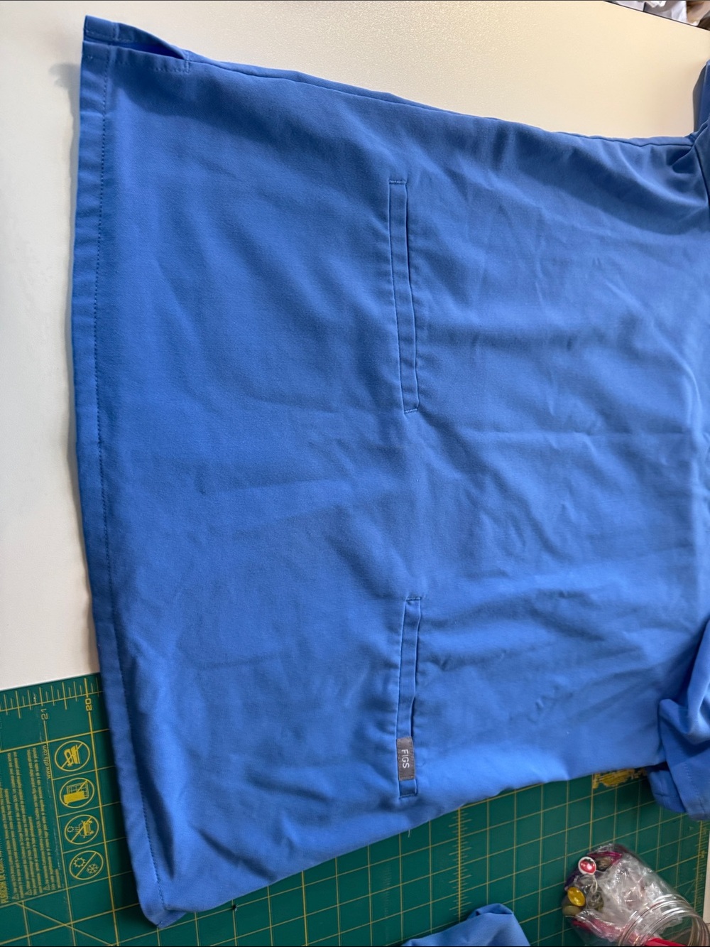 Figs Women's Scrub Set in Periwinkle Blue - Picture 13 of 17